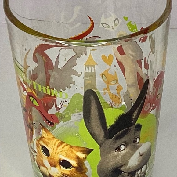 Shrek Themed Party Glass with Donkey Design Collectible - Picture 5 of 5